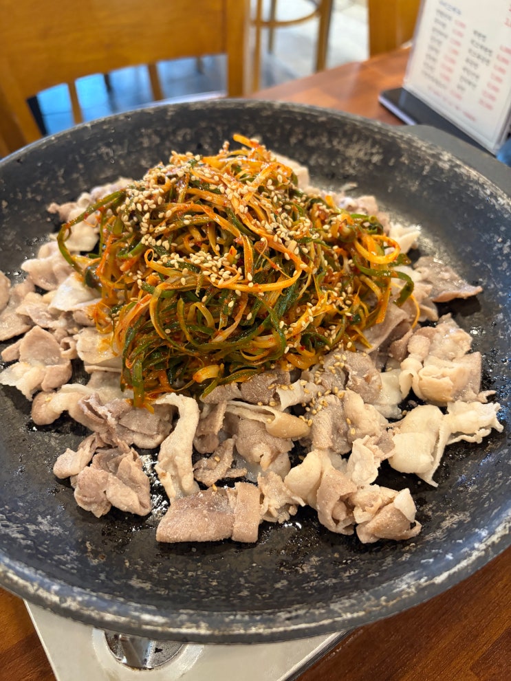  [청주 맛집] 오창호수공원 맛집 탐방! 두루치기 근본 양철식당에서 즐긴 든든한 한식 한 상 