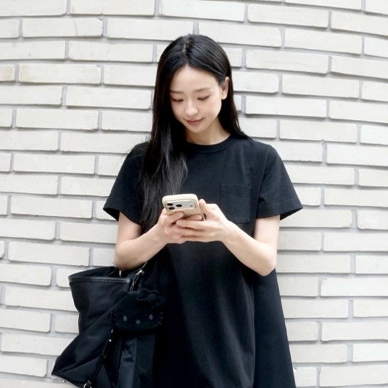 리셀이 더 저렴한 손연재 운동화 룩