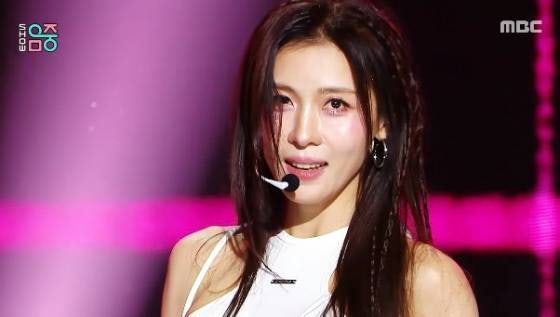47세 맞아? 300만뷰 터진 하지원 ‘홈런’ 무대의 충격적인 비밀