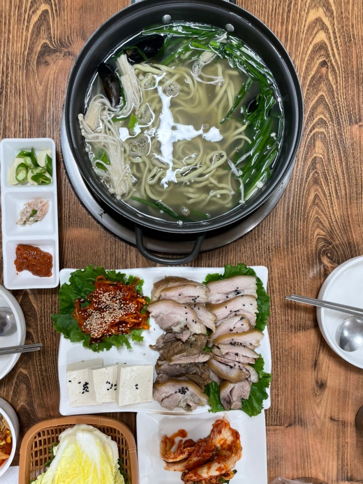 공주 <b>무령왕릉</b>맛집 공주시민해물손칼국수 에서 칼국수 즐긴 후기