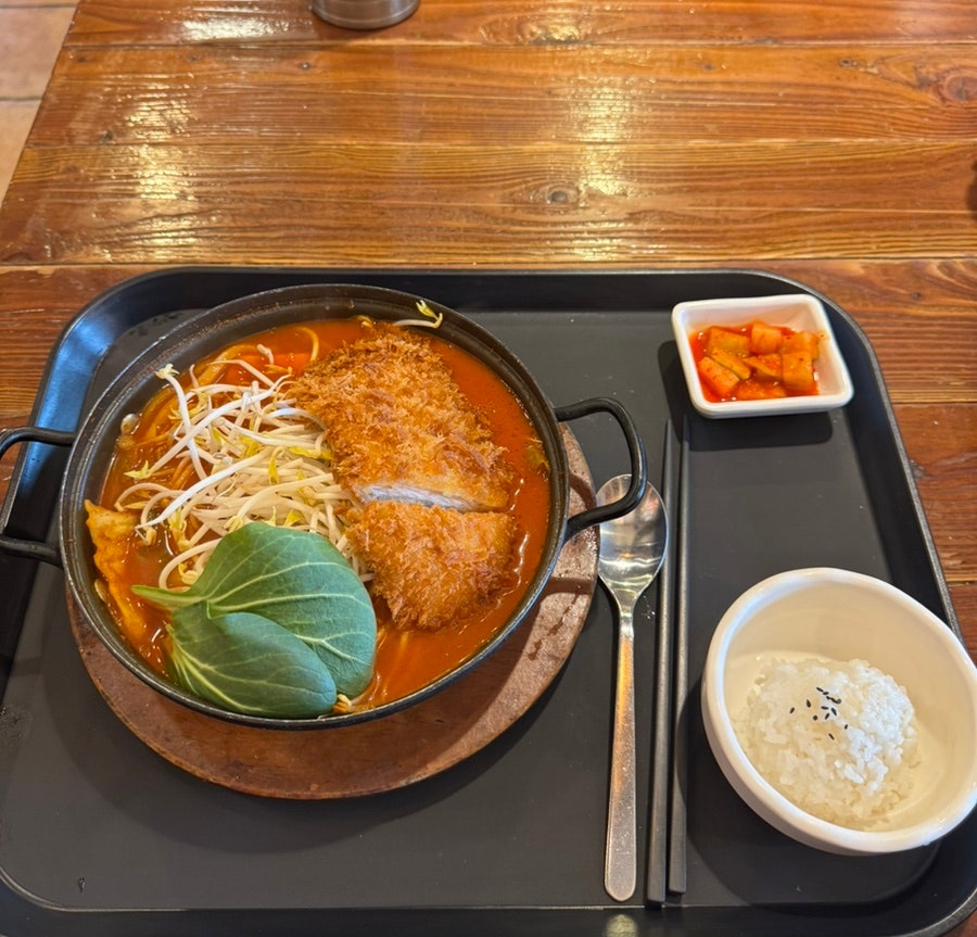 돈까스클럽 분당금곡점 사진 4