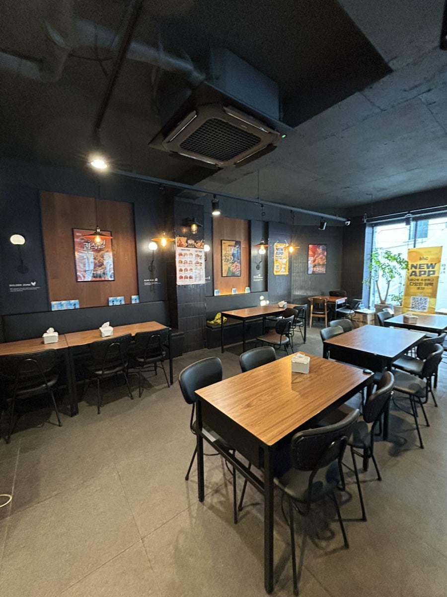 BHC치킨 광주동명점 사진 4