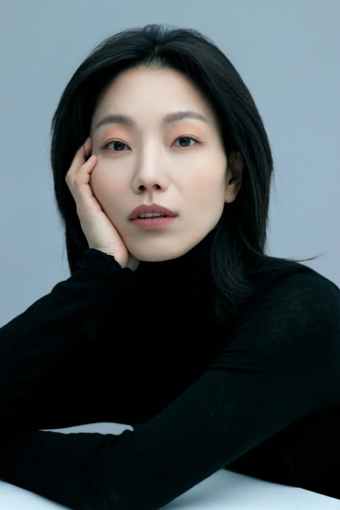 김신록 프로필, 무대에서 시작해 대세 배우가 되기까지