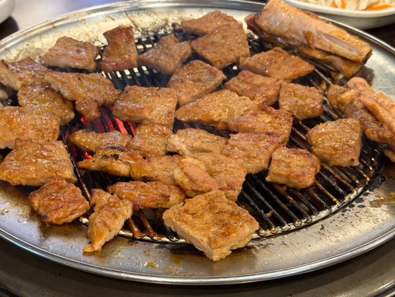 잠실맛집 아이와 함께 가기 좋은 잠실 돼지갈비 맛집 흥부골숯불돼지왕갈비