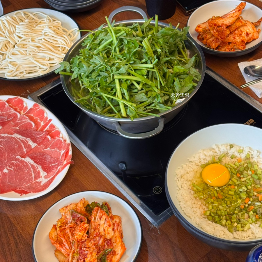 더샤브칼국수 사진 1