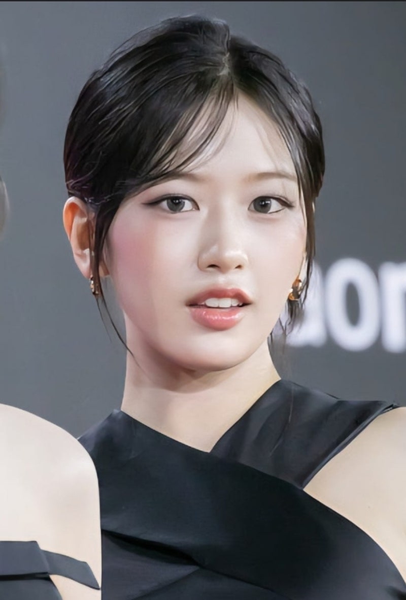 안윈민카. 아이브 안유진 사주