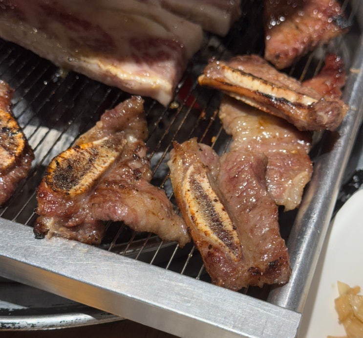  거제 맛집 추천! 연초 먹싸갈비 숯불 LA갈비 후기