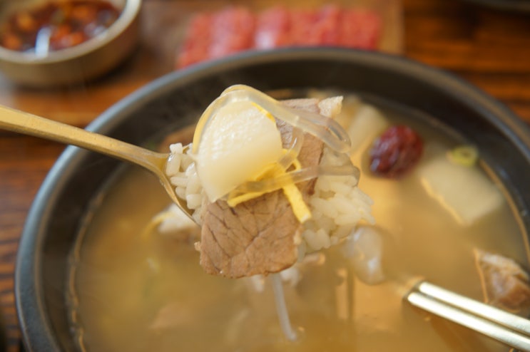  영통역 국밥 맛집 왕의국밥, 담백한 국밥에 한우 육사시미까지
