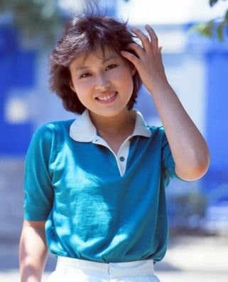 69세 미혼 여배우, 결혼식 3주 만에 파혼하고 암 투병까지 이겨낸 사연