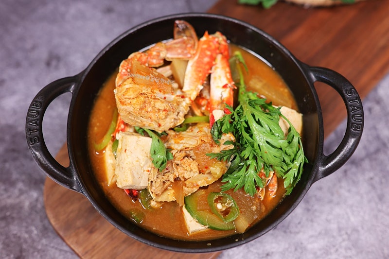 냉동 꽃게 된장찌개 레시피 재료 끓이는법