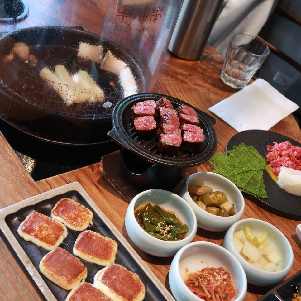 우미학 압구정 본점 사진 1