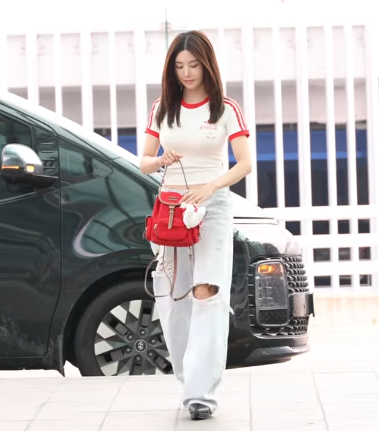 ★멕시코 간 권은비...다이어트 식단부터 워터밤 레전드, 올해 참석 여부까지