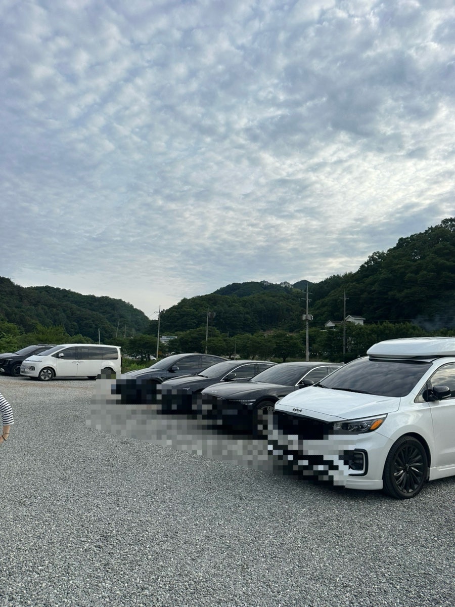 팔봉산꺼먹돼지 사진 3