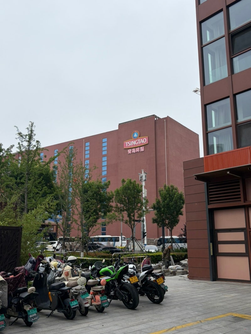 [중국] 혼자 칭다오 3박 4일 여행 2일차 - 맥주 박물관, 취징징 쏸라펀, 중산로, 성 미카엘 성당....