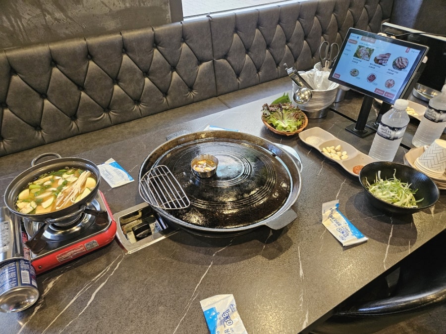 솥뚜껑미나리삼겹살 익산본점 사진 3