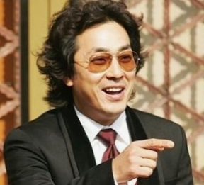 "유재석 강호동 만큼 잘나갔던 MC" 54세 방송인의 눈물겨운 러브스토리