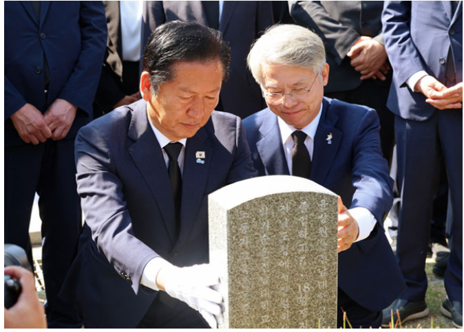 [긴급속보] <b>정청래</b> “<b>보완수사권</b> 전면 <b>폐지</b>·1인1표 사수”... 