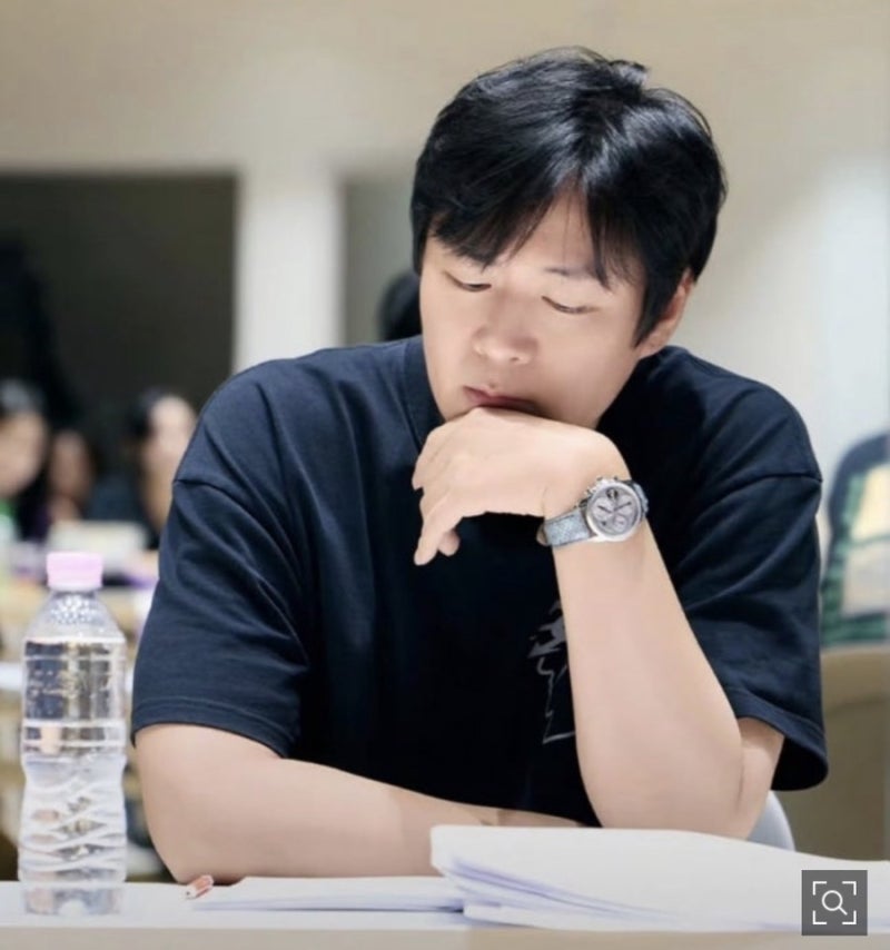 “손목에 외제차 한 대?”…연정훈, 2억 7천만 원대 명품 시계 화제! 한가인과의 20억 저택도 ....
