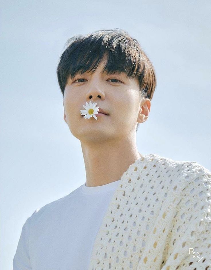 로이킴 (Roy Kim) - 내게 사랑이 뭐냐고 물어본다면 (If You Ask Me What Love Is) MV