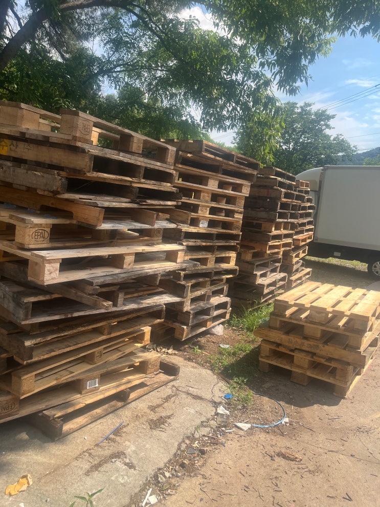  파렛트 수거 근처는 1톤으로 신속하게, 먼 거리는 대형 차량으로 확실하게 해결!
