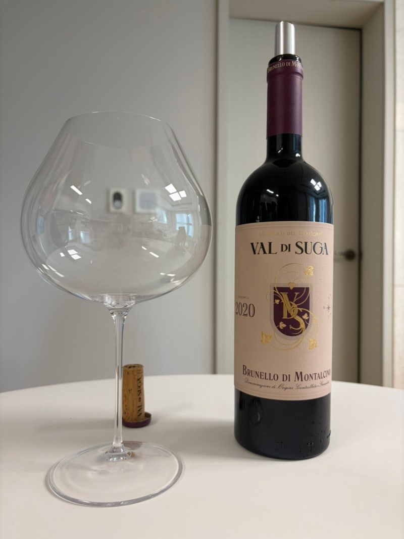 Val di Suga Brunello di Montalcino 2020 (발 디 수가 브루넬로 디 몬탈치노 2020) — 잔이 바뀌면 와인도 ....
