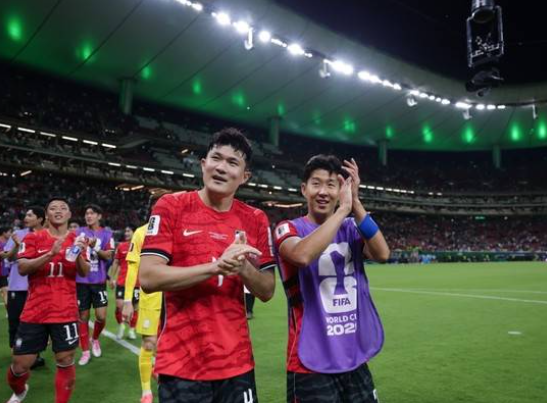 합의 이혼 후 첫 월드컵...축구선수 김민재 프로필 총정리