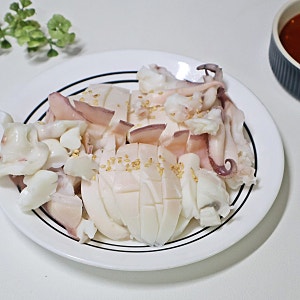 갑오징어 제철 숙회 데치기 시간 촉수 손질 방법