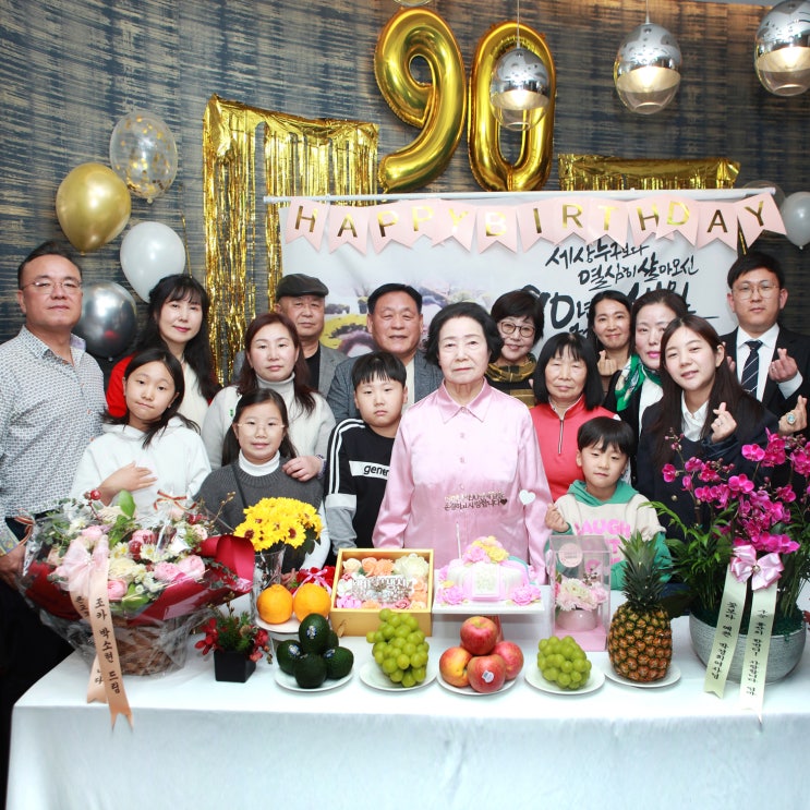  [부산 칠순사진] 부모님의 가장 빛나는 순간을 자연스럽게, 서면 포토야스튜디오 출장 촬영 안내