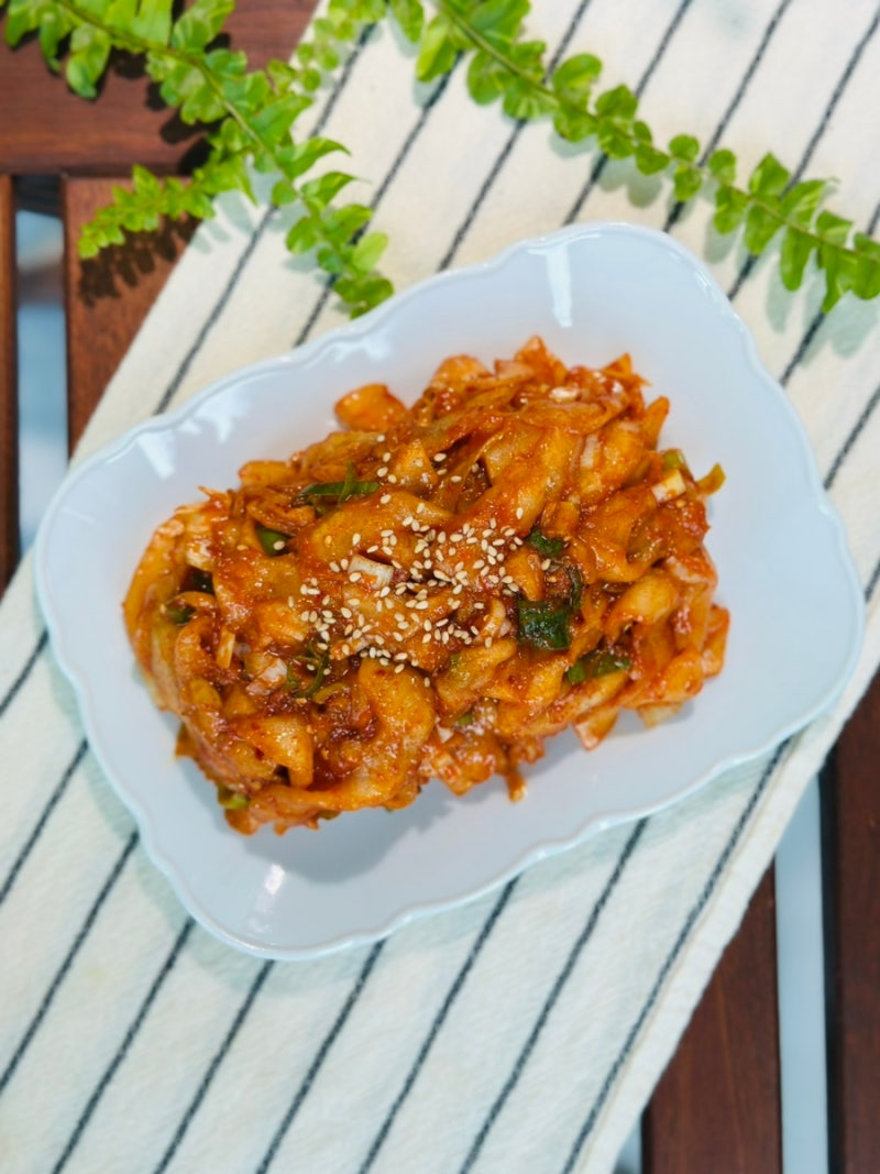 쓴맛 없이 노각 무침 만들기 늙은 오이 노각 무침 황금레시피