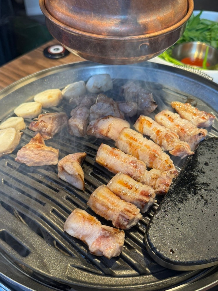  시흥 정왕동 삼겹살 맛집 고기구워주는 가족외식으로 추천하는 함돈