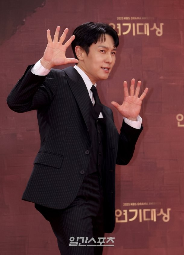 김동완 SNS 자성 글 게재 함께 일하는 이들의 가족까지 책임감 다짐