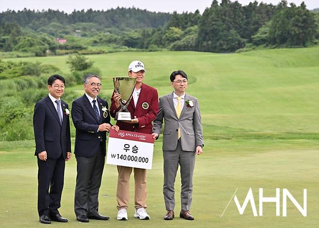 <b>장유빈</b>, <b>KPGA</b> 클래식 <b>우승</b>…해외 무대 거쳐 '국내 복귀 후 첫... 