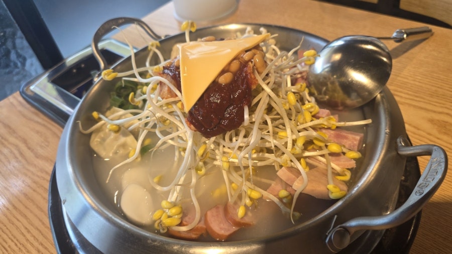 쉐프의부대찌개 부천상동점 사진 4