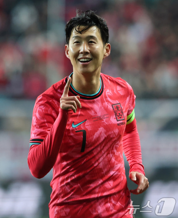 <b>손흥민</b> 프로필, 고향, 학력, 재산, <b>나이</b>, 사건사고, 그리고 최근... 