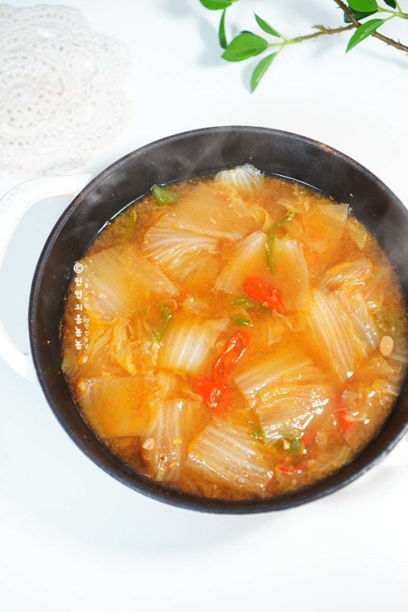 알배기배추국 레시피 알배추 요리 칼칼한 배추 된장국 맛있게 끓이는법