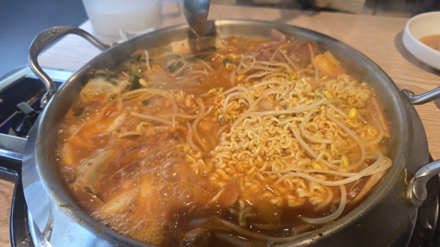 쉐프의부대찌개 부천상동점 사진 6