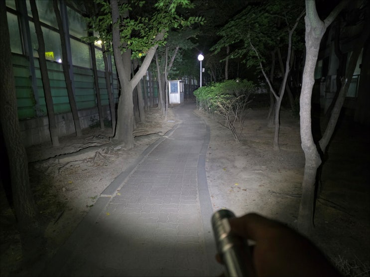  LED 손전등 후레쉬 추천 벤딕트 비콘 등산 필수템 사용 후기
