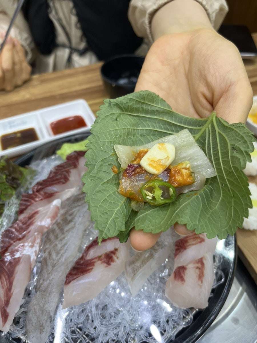 탐나종합어시장 산본역점 사진 6