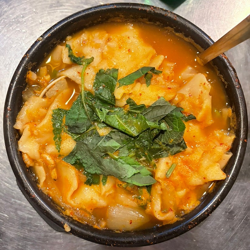 쌍둥이네 수제비대합탕 사진 1