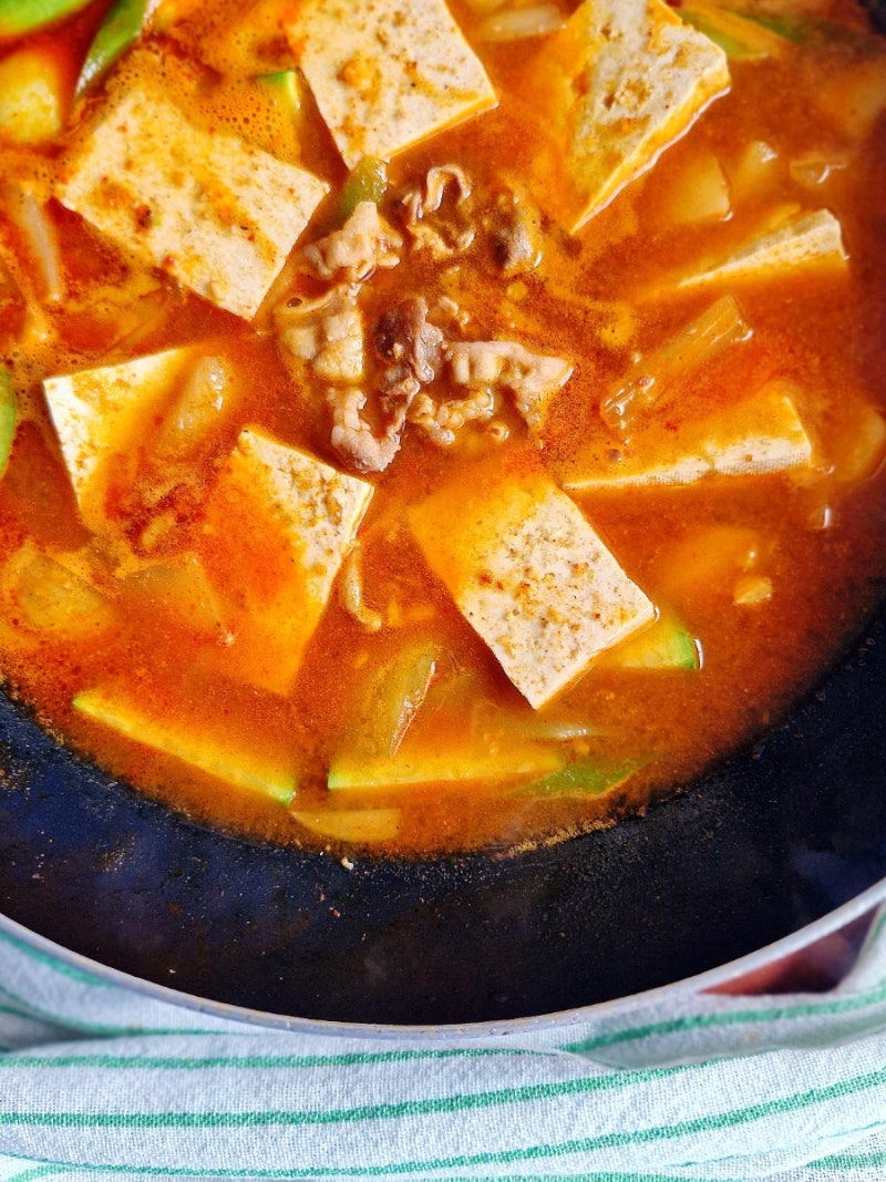 돼지고기 고추장찌개 감자 애호박찌개 냉동 대패삼겹살요리