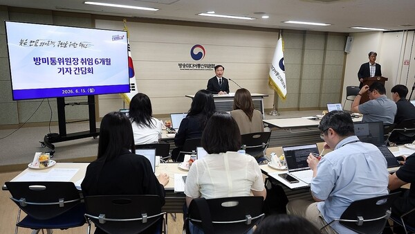 김종철 위원장,경영 위기설이 제기된 <b>JTBC</b>…방송은 차질 없어