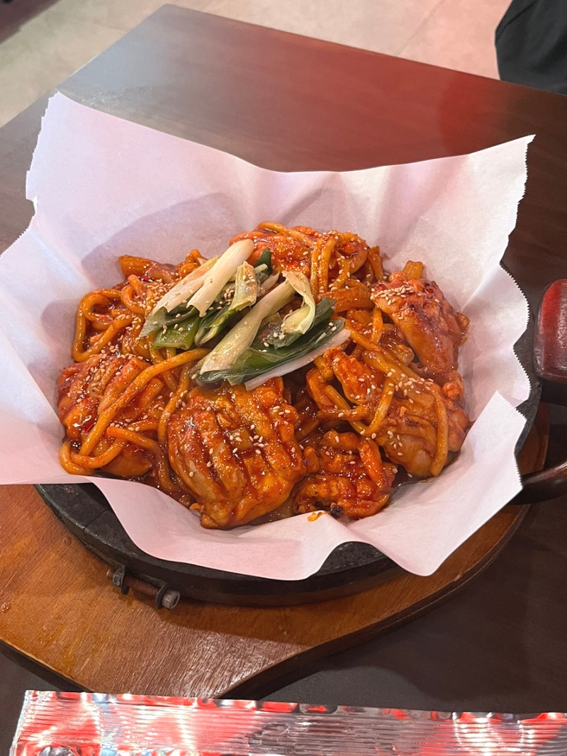 부산 동래역 맛집 야장 감성 꾸브라꼬 숯불두마리치킨 동래직영점 후기