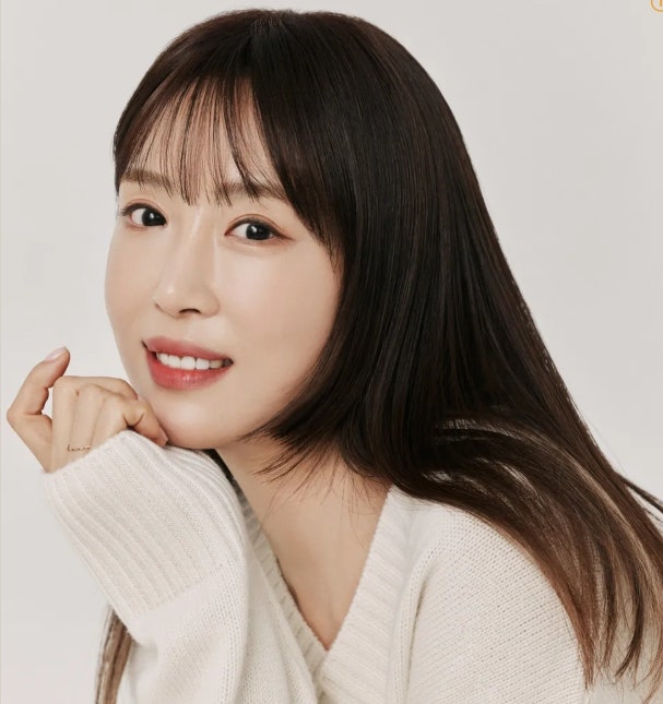 강예원 아버지 상속 빚이 11억? 부친상 뒤 숨겨진 아픈 가족사와 법적 공방