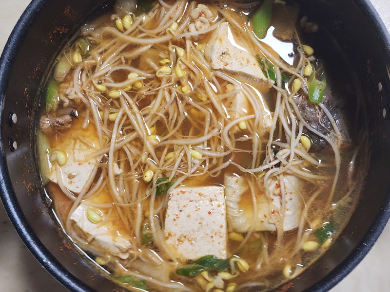 동태탕 끓이는 법/동태탕 레시피/시원한 동태찌개 끓이기/콩나물 동태탕 레시피