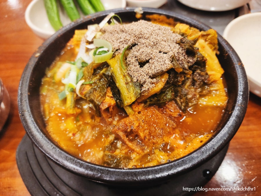 명품청기와감자탕 임학점 사진 1