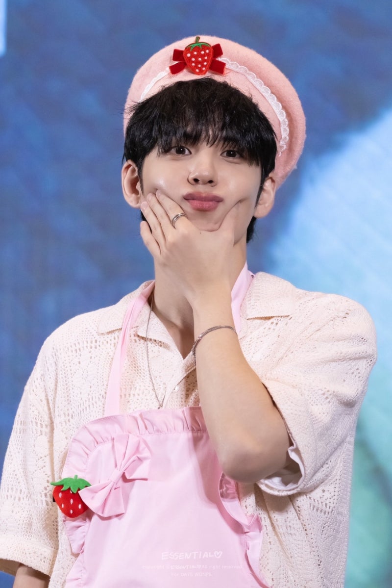 260614 데이식스 원필 버블