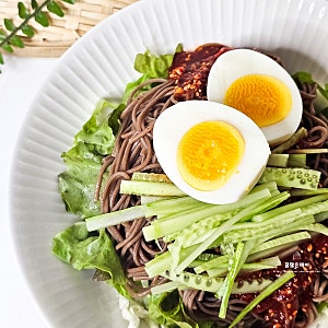 메밀 쟁반 막국수 만들기 비빔 양념장 레시피 류수영