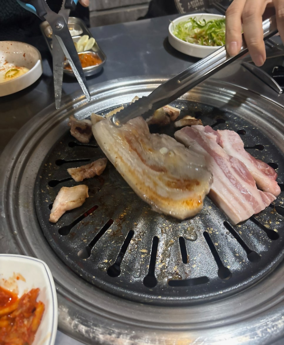 먹으면돈돼지 사진 1