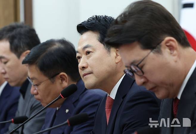 <b>양향자</b> "좀비 지도부 <b>총사퇴</b>" 장동혁 "지금은 시민들 목소리... 