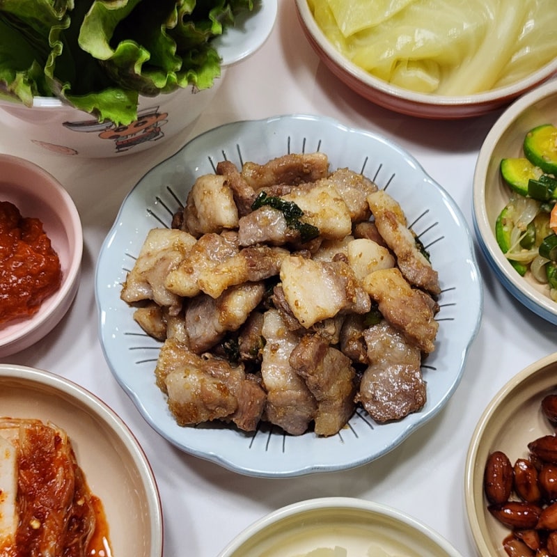 간장 제육볶음 레시피 돼지고기 삼겹살 요리